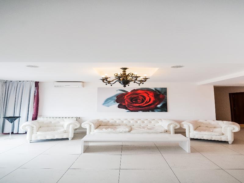Alex&George Boutique Hotel Клуж-Напока Экстерьер фото