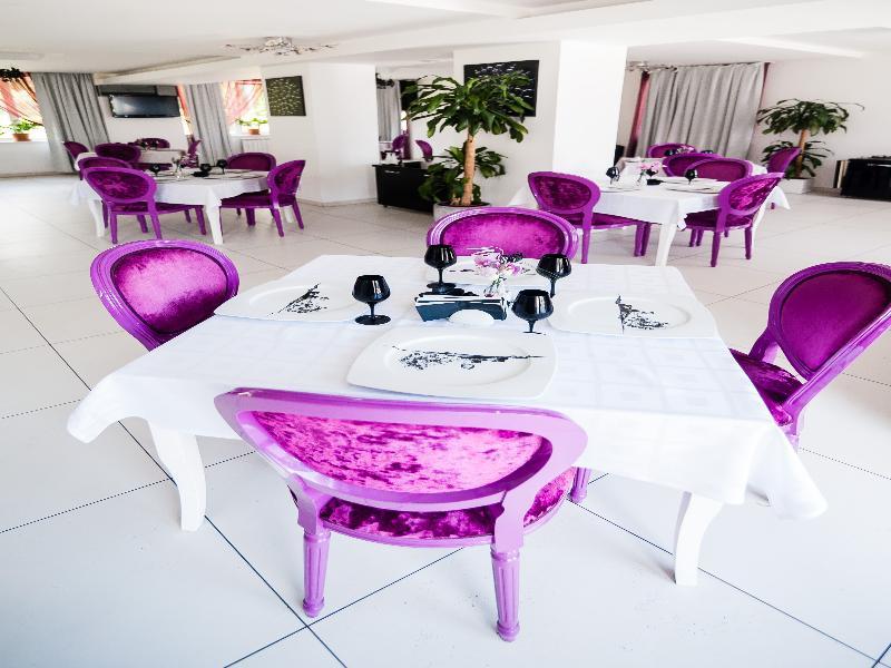 Alex&George Boutique Hotel Клуж-Напока Экстерьер фото