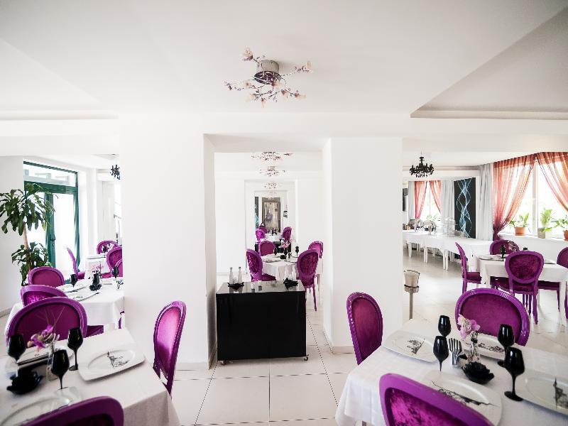 Alex&George Boutique Hotel Клуж-Напока Экстерьер фото