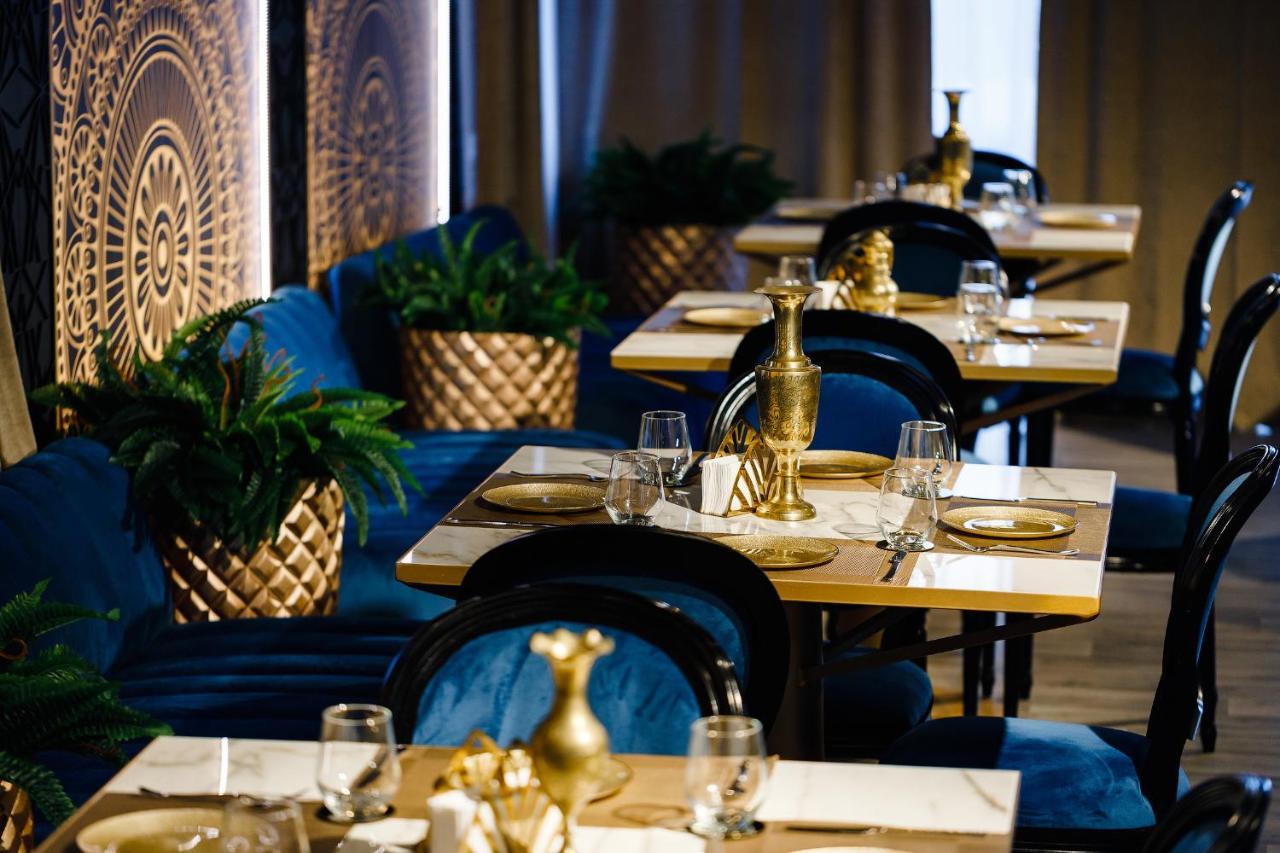 Alex&George Boutique Hotel Клуж-Напока Экстерьер фото